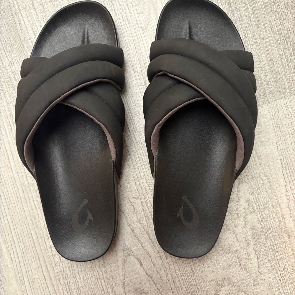 OluKai Women's Black Slide Sandals